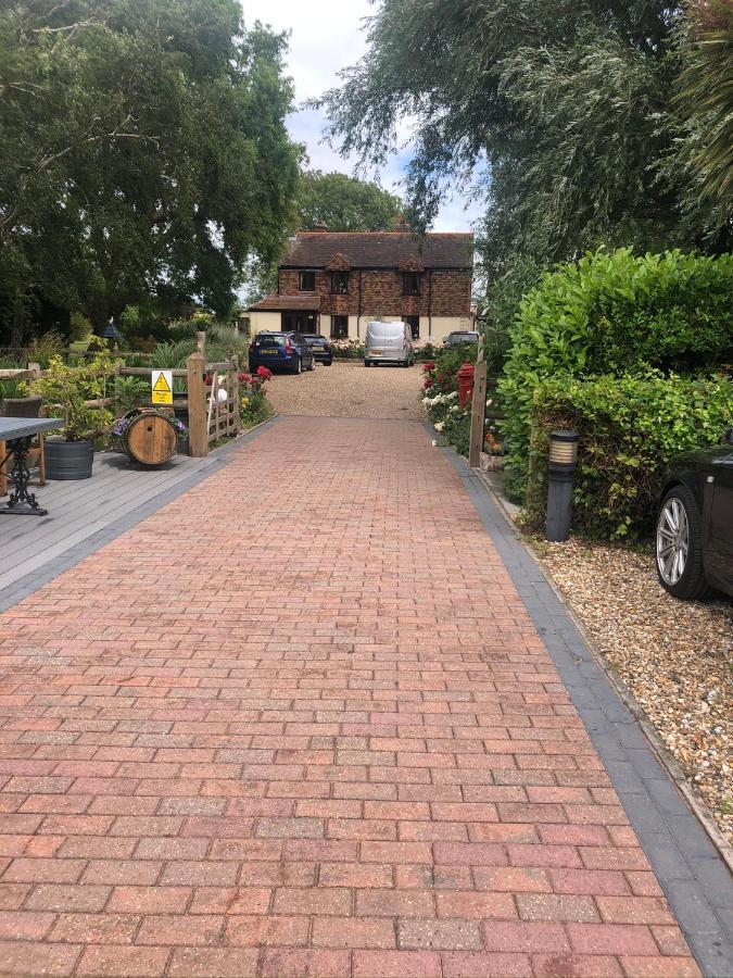 Reynolds Farm Guesthouse كانتربيري المظهر الخارجي الصورة