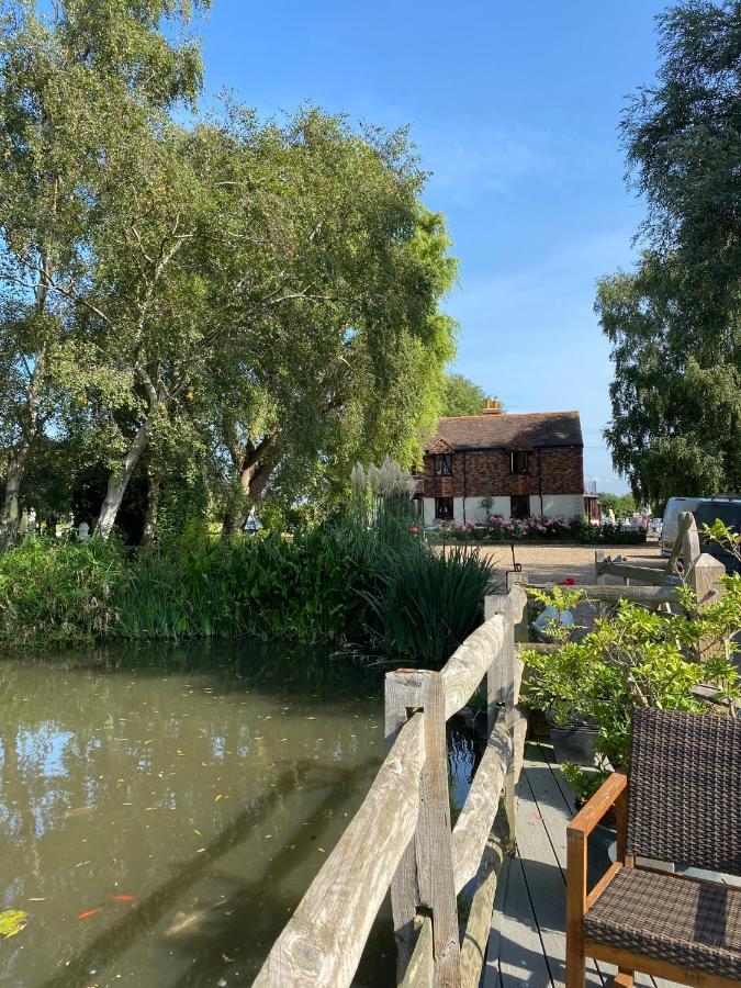 Reynolds Farm Guesthouse كانتربيري المظهر الخارجي الصورة