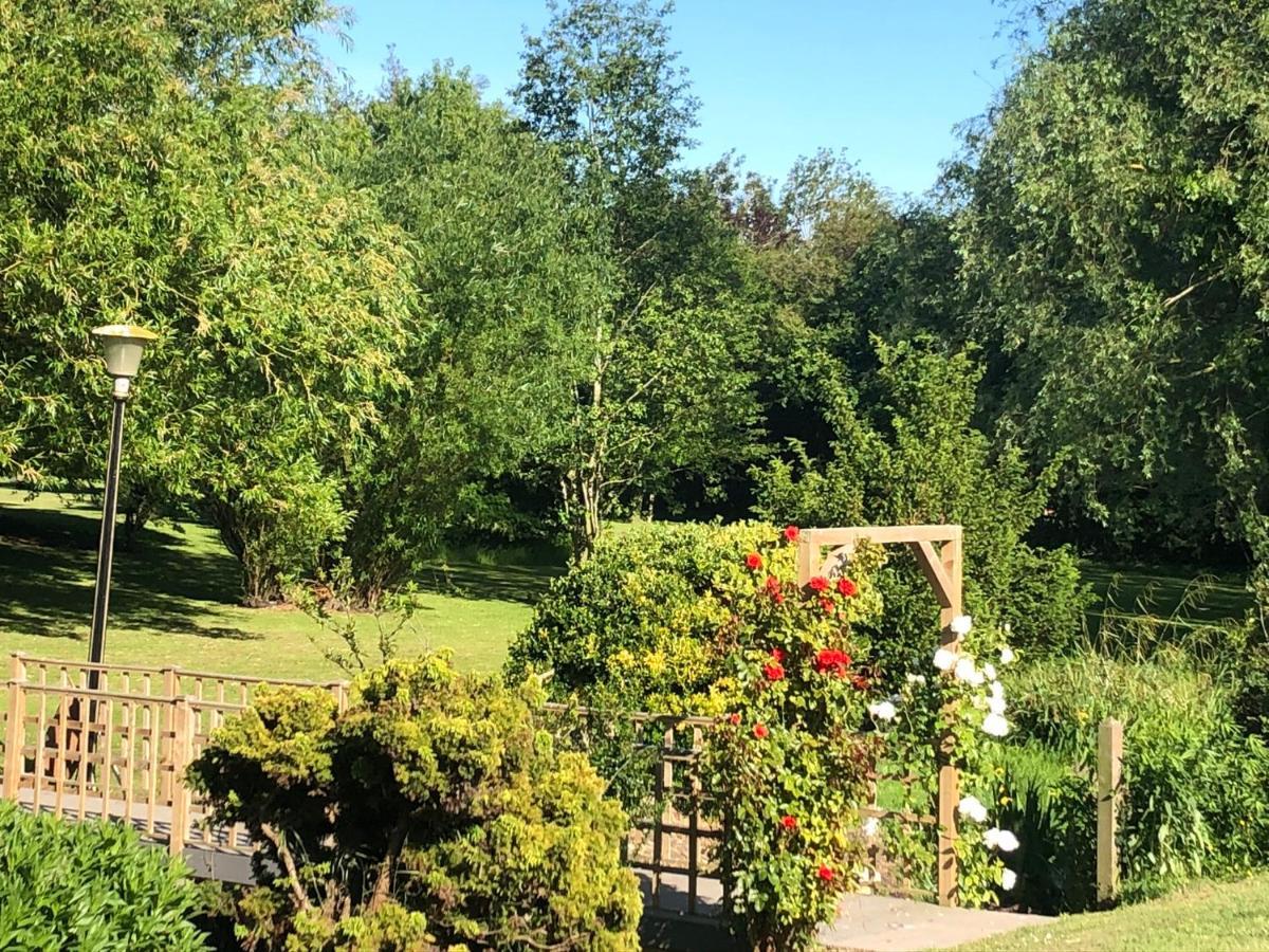 Reynolds Farm Guesthouse كانتربيري المظهر الخارجي الصورة
